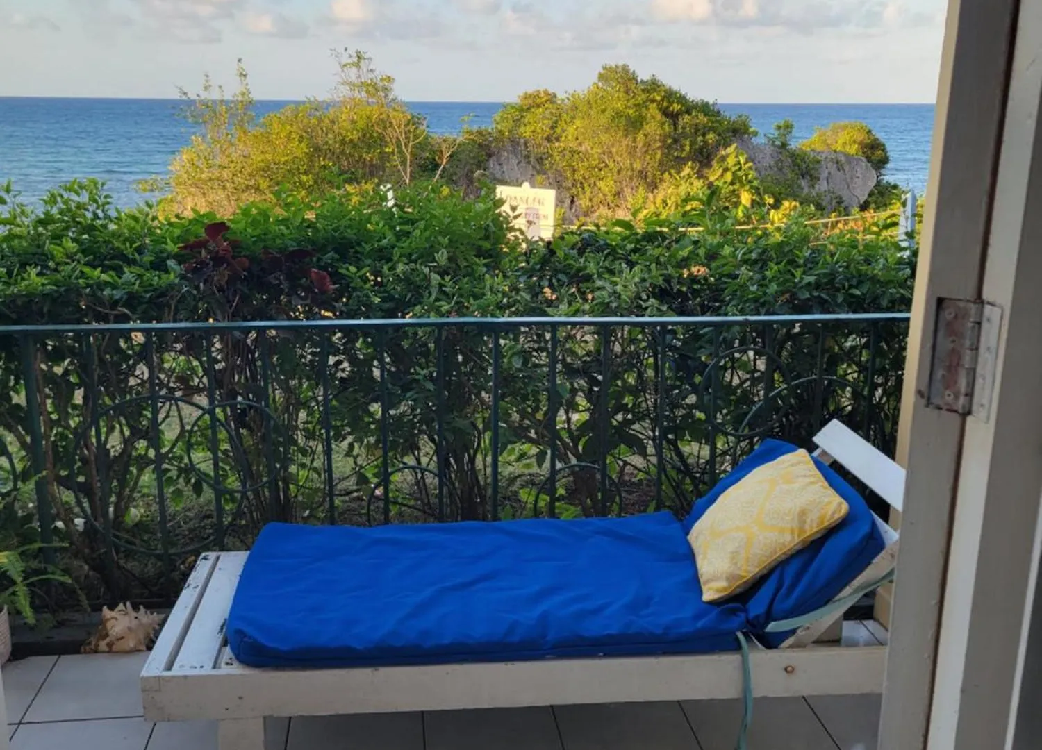 Munzels Ocean View Retreat 2 Lägenhet Ocho Rios 0*,